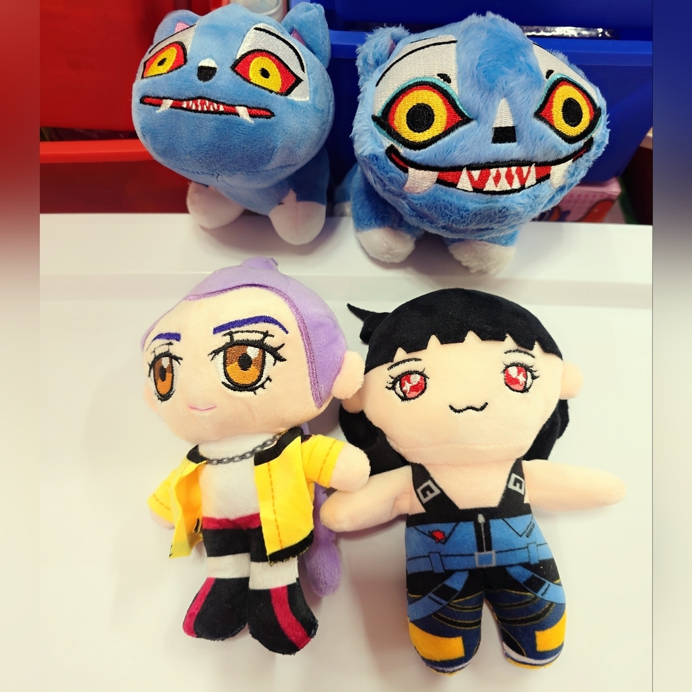 Plush K-Pop Demon Hunter Huntrix